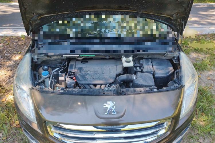 Used Peugeot 3008 2015 2.0L Automatic Classic Edition Engine Bay