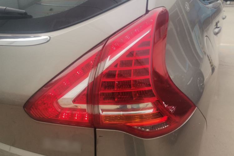 Used Peugeot 3008 2015 2.0L Automatic Trend Edition Exterior 3