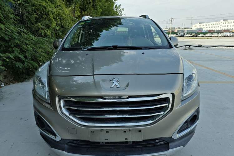 Used Peugeot 3008 2015 2.0L Manual Classic Edition Front