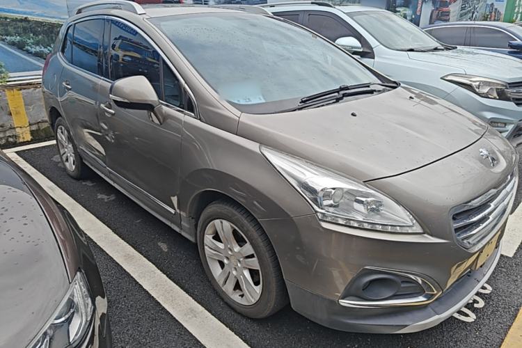 Used Peugeot 3008 2015 2.0L Automatic Trend Edition Front Right 45 Deg