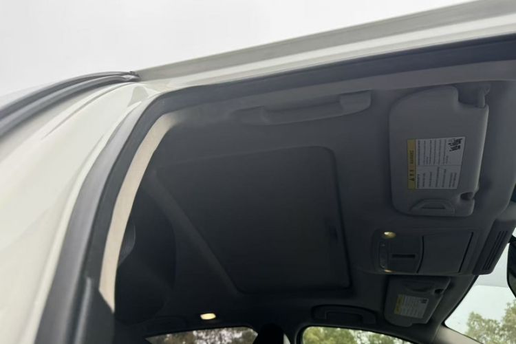 Used Peugeot 3008 2015 2.0L Automatic Classic Edition Headliner