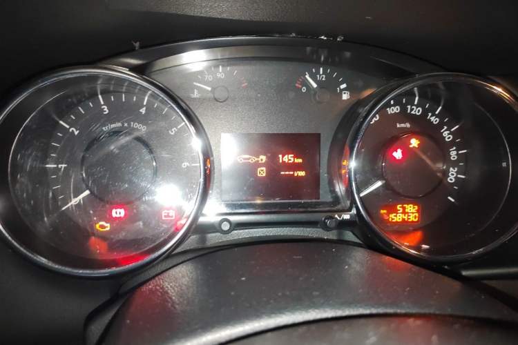 Used Peugeot 3008 2015 2.0L Manual Classic Edition Instrument Cluster
