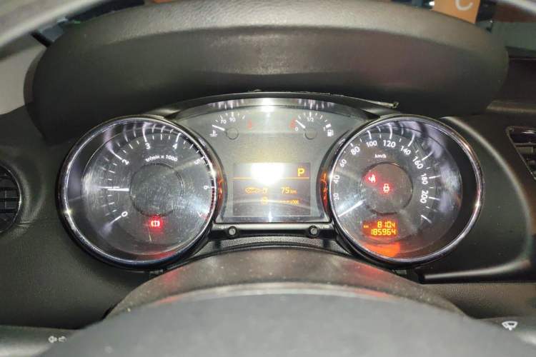 Used Peugeot 3008 2015 2.0L Automatic Classic Edition Instrument Cluster