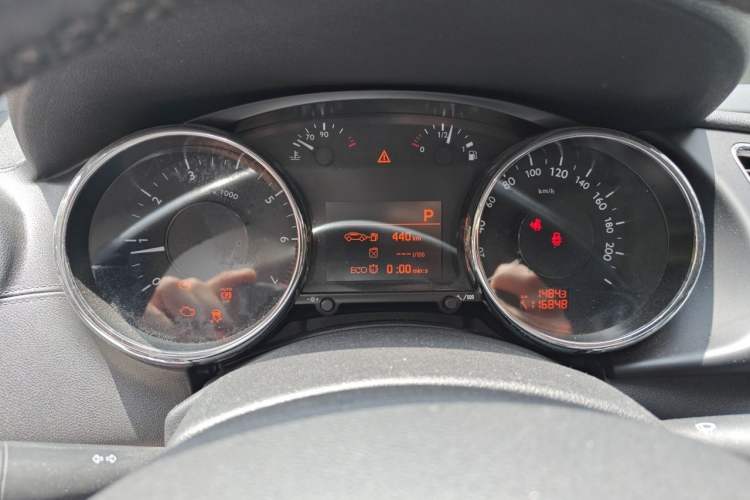 Used Peugeot 3008 2015 1.6THP Automatic Trend Edition Instrument Cluster