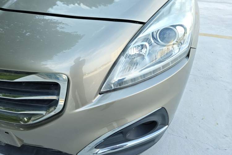 Used Peugeot 3008 2015 2.0L Manual Classic Edition Left Front Headlight