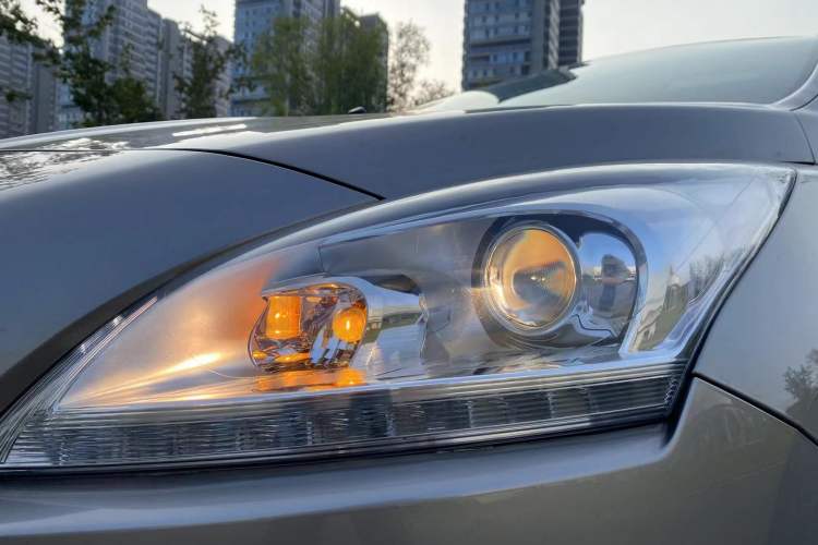 Used Peugeot 3008 2015 1.6THP Automatic Classic Edition Left Front Headlight