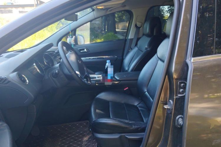 Used Peugeot 3008 2015 2.0L Automatic Classic Edition Left Front Seat