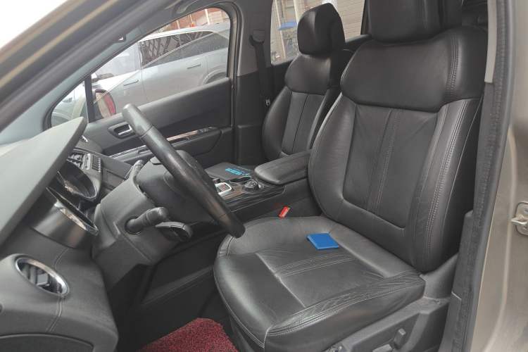 Used Peugeot 3008 2015 1.6THP Automatic Prestige Edition Left Front Seat