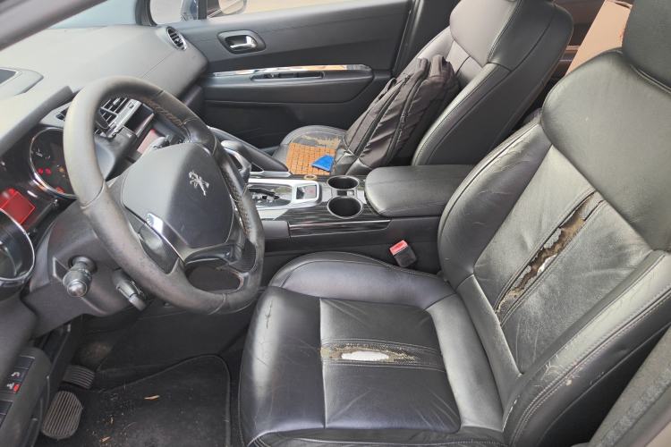 Used Peugeot 3008 2015 2.0L Automatic Trend Edition Left Front Seat