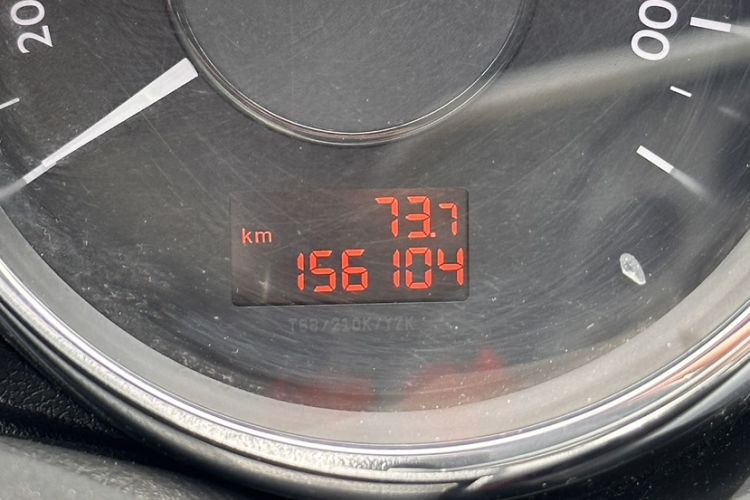 Used Peugeot 3008 2015 1.6THP Automatic Prestige Edition Odometer Close Up