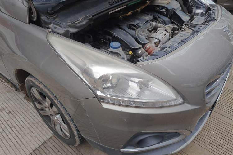 Used Peugeot 3008 2015 1.6THP Automatic Prestige Edition Right Front Headlight