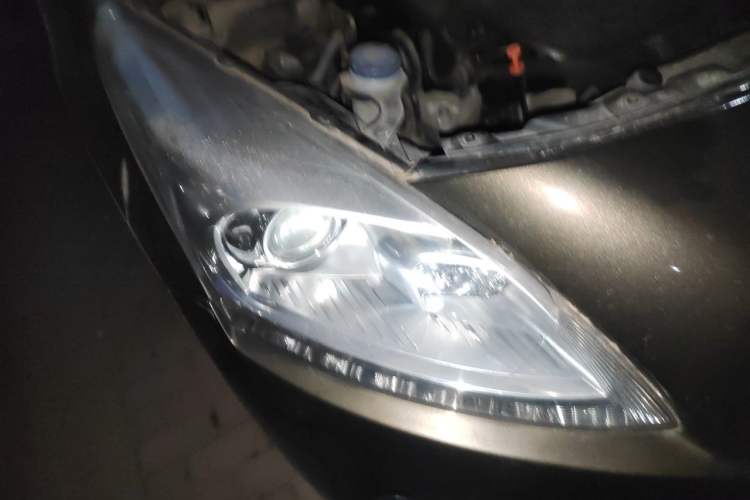Used Peugeot 3008 2015 2.0L Manual Classic Edition Right Front Headlight
