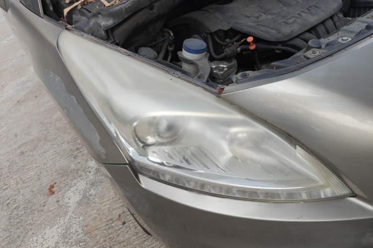 Used Peugeot 3008 2015 2.0L Automatic Trend Edition Right Front Headlight