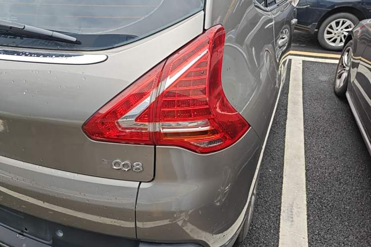 Used Peugeot 3008 2015 2.0L Automatic Trend Edition Right Rear Taillight
