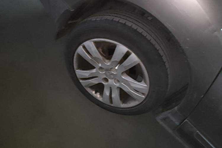 Used Peugeot 3008 2015 1.6THP Automatic Prestige Edition Right Rear Wheel Hub