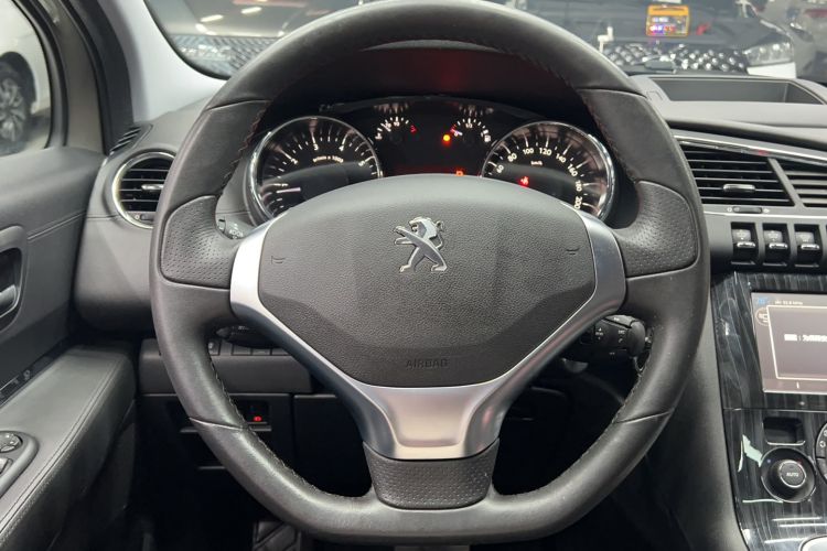 Used Peugeot 3008 2015 1.6THP Automatic Prestige Edition Steering Wheel