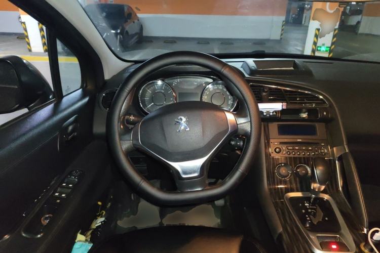 Used Peugeot 3008 2015 2.0L Automatic Classic Edition Steering Wheel