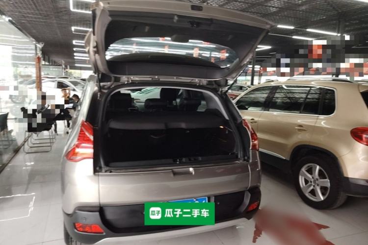 Used Peugeot 3008 2015 2.0L Automatic Classic Edition Trunk