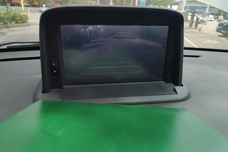 Used Peugeot 3008 2015 1.6THP Automatic Classic Edition Audio And AC Panel