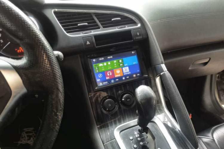 Used Peugeot 3008 2015 2.0L Automatic Classic Edition Audio And AC Panel