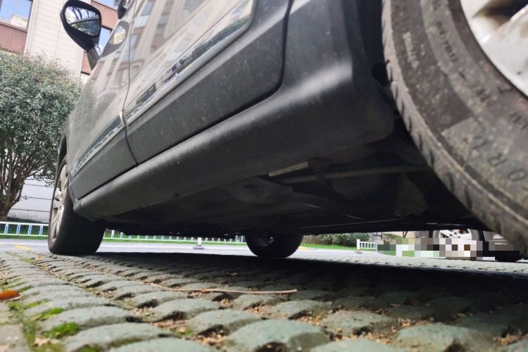 Used Peugeot 3008 2015 2.0L Automatic Classic Edition Chassis Rear Left