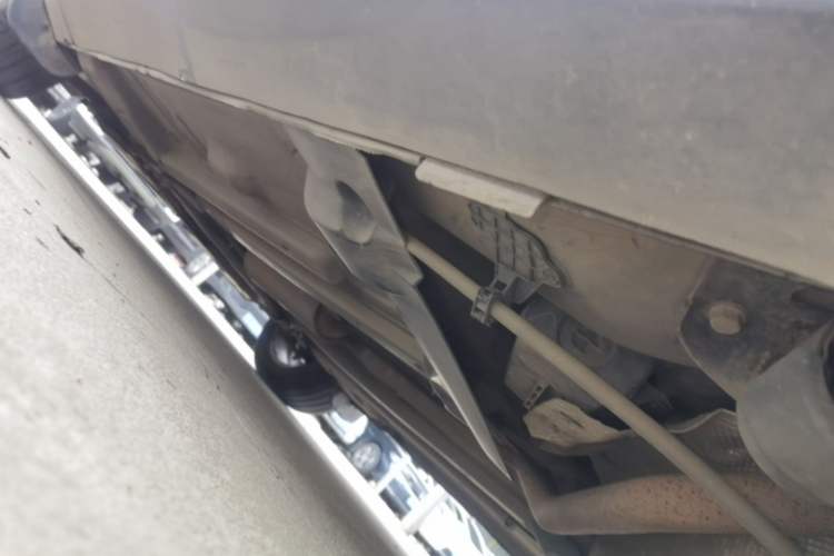 Used Peugeot 3008 2015 2.0L Automatic Classic Edition Chassis Rear Left