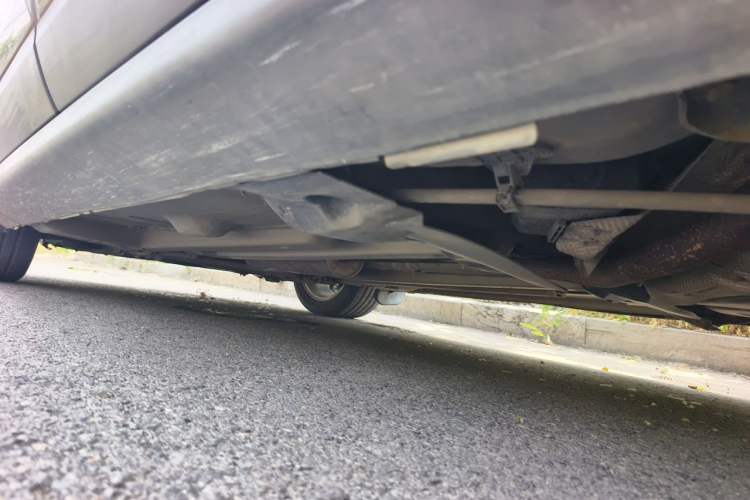 Used Peugeot 3008 2015 1.6THP Automatic Classic Edition Chassis Rear Left