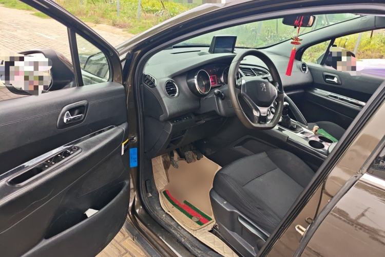 Used Peugeot 3008 2015 2.0L Manual Classic Edition Driver Seat