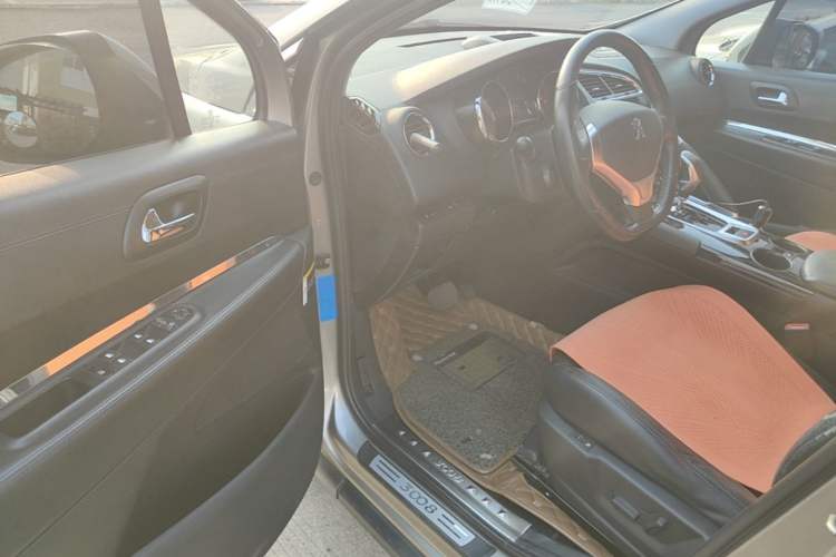 Used Peugeot 3008 2015 2.0L Automatic Trend Edition Driver Seat