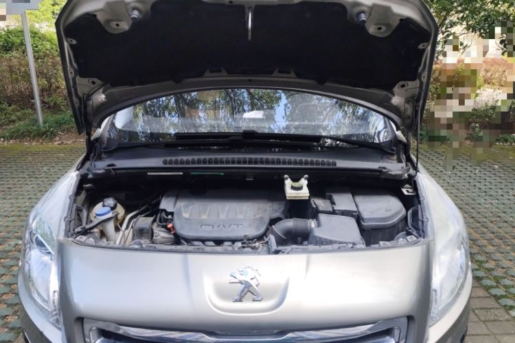 Used Peugeot 3008 2015 2.0L Automatic Classic Edition Engine Bay