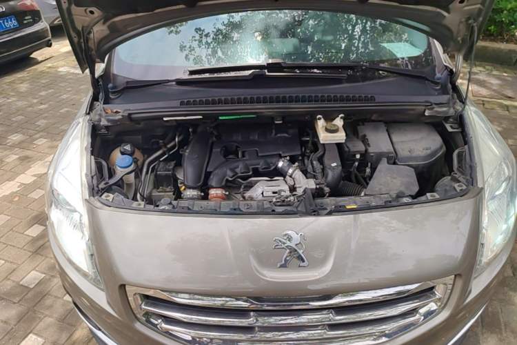 Used Peugeot 3008 2015 1.6THP Automatic Classic Edition Engine Bay
