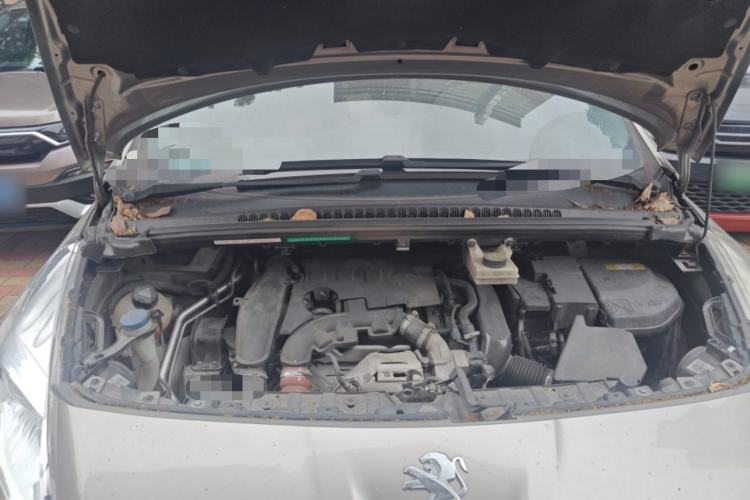 Used Peugeot 3008 2015 1.6THP Automatic Trend Edition Engine Bay