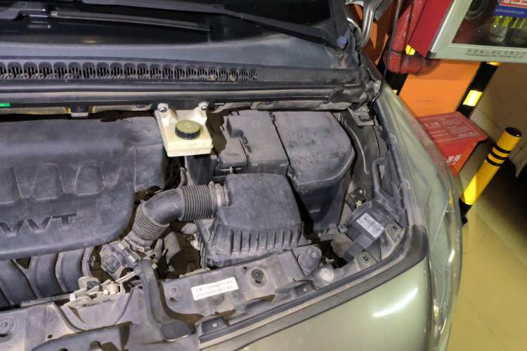 Used Peugeot 3008 2015 2.0L Automatic Trend Edition Engine Bay Left