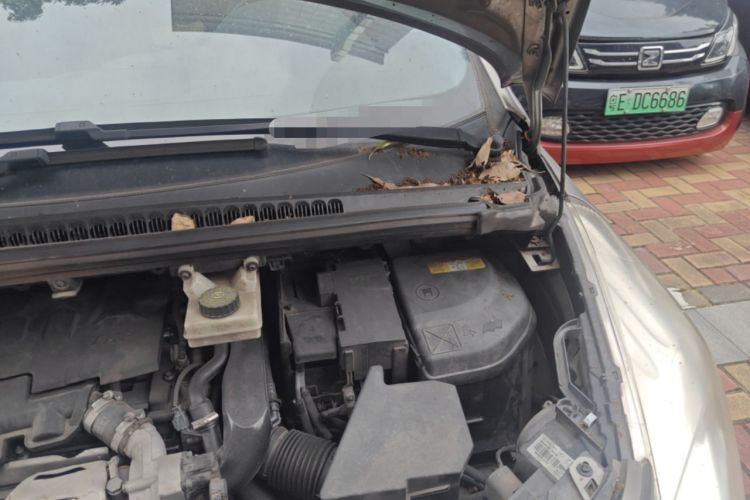 Used Peugeot 3008 2015 1.6THP Automatic Trend Edition Engine Bay Left