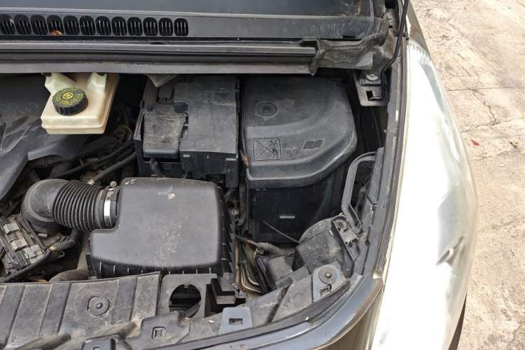 Used Peugeot 3008 2015 2.0L Automatic Trend Edition Engine Bay Left