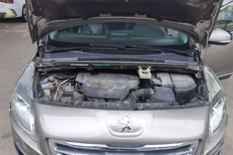 Used Peugeot 3008 2015 2.0L Automatic Classic Edition Engine Bay