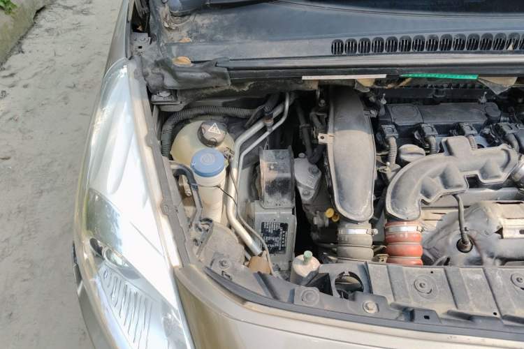 Used Peugeot 3008 2015 1.6THP Automatic Classic Edition Engine Bay Right