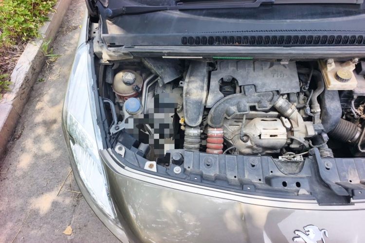 Used Peugeot 3008 2015 1.6THP Automatic Classic Edition Engine Bay Right