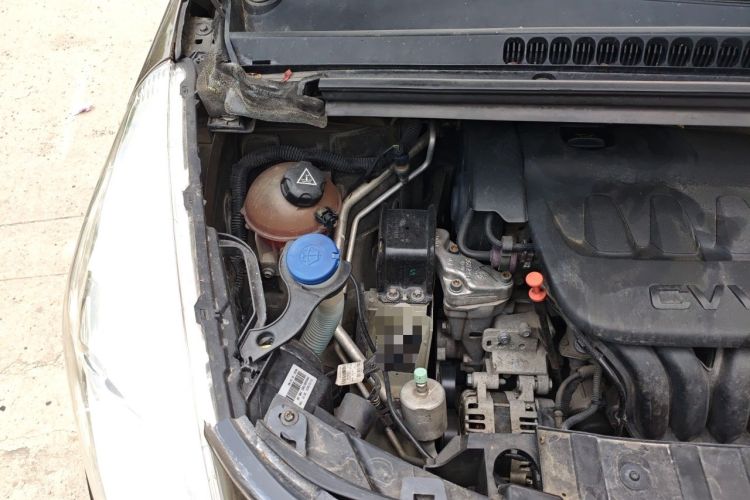 Used Peugeot 3008 2015 2.0L Automatic Trend Edition Engine Bay Right