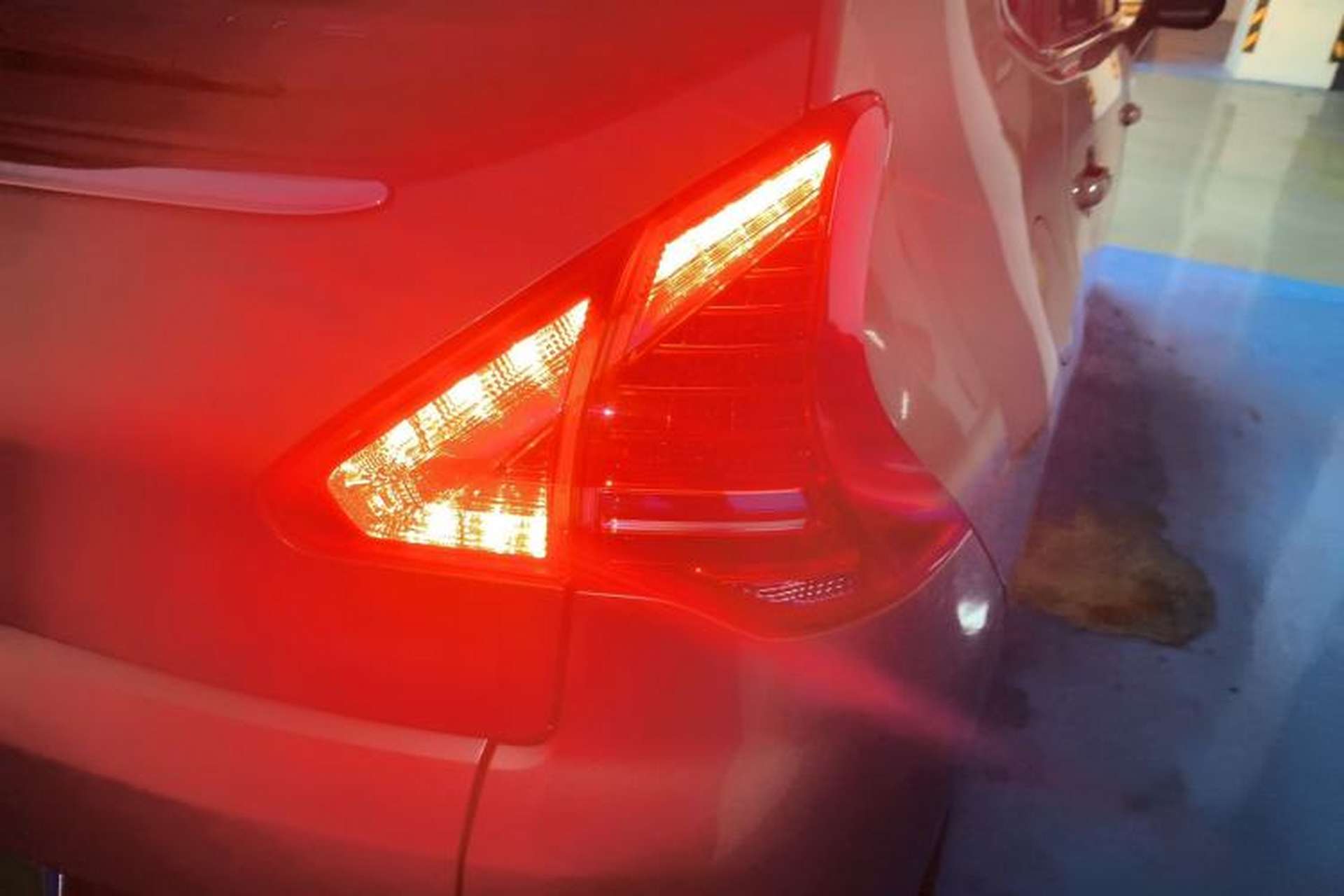 Used Peugeot 3008 2015 2.0L Automatic Trend Edition Exterior 3