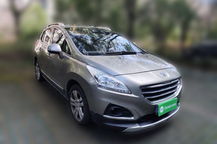 Used Peugeot 3008 2015 2.0L Automatic Classic Edition Front Right 45 Deg