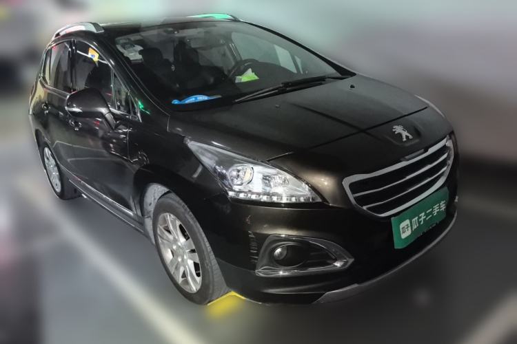 Used Peugeot 3008 2015 2.0L Automatic Trend Edition Front Right 45 Deg