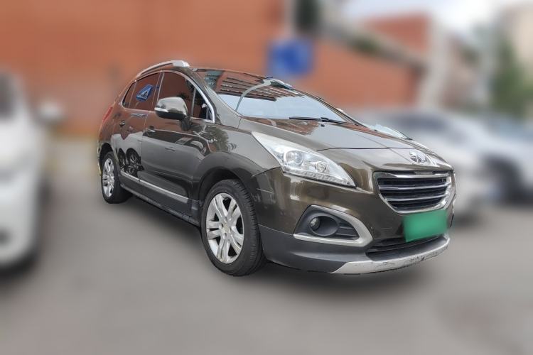 Used Peugeot 3008 2015 2.0L Automatic Trend Edition Front Right 45 Deg