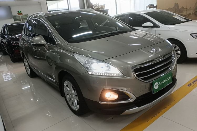 Used Peugeot 3008 2015 1.6THP Automatic Classic Edition Front Right 45 Deg