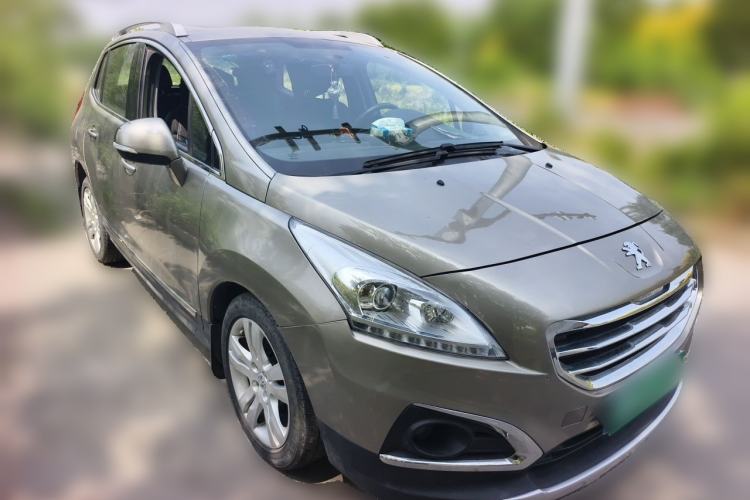 Used Peugeot 3008 2015 1.6THP Automatic Classic Edition Front Right 45 Deg