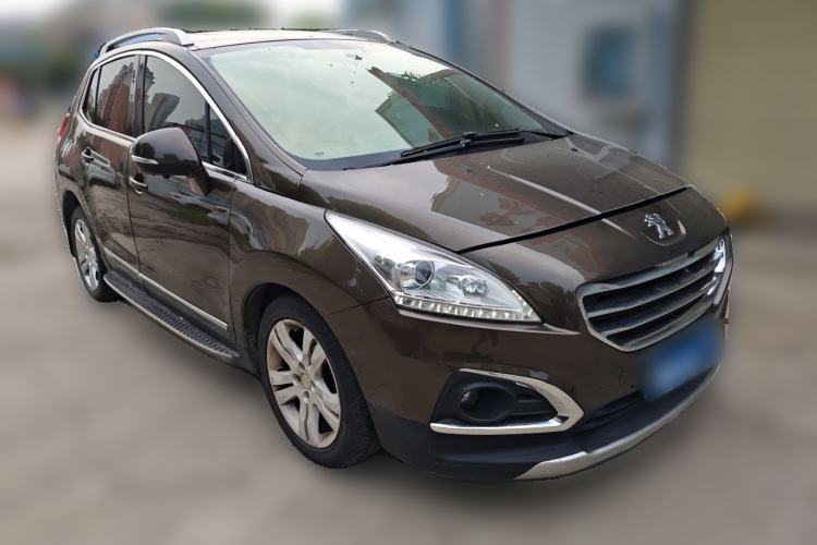 Used Peugeot 3008 2015 2.0L Automatic Trend Edition Front Right 45 Deg