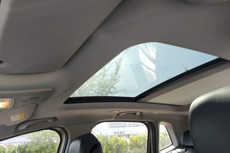 Used Peugeot 3008 2015 1.6THP Automatic Prestige Edition Headliner