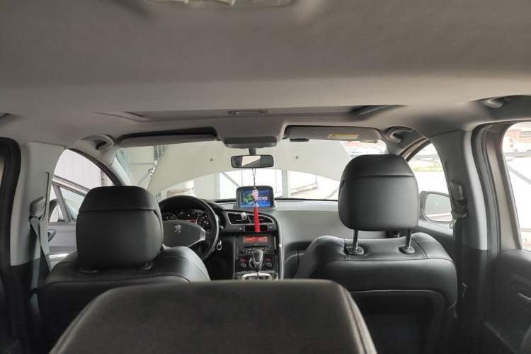 Used Peugeot 3008 2015 2.0L Automatic Trend Edition Headliner