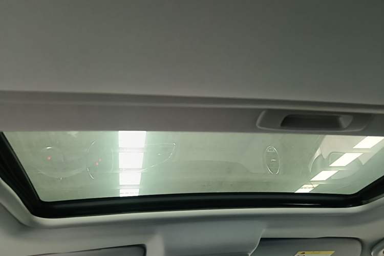 Used Peugeot 3008 2015 2.0L Automatic Trend Edition Headliner