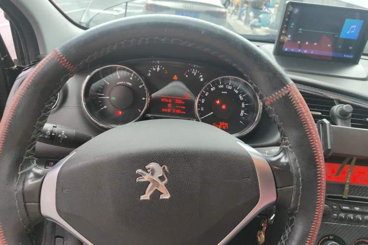 Used Peugeot 3008 2015 1.6THP Automatic Classic Edition Instrument Cluster